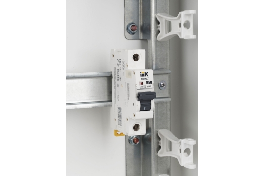 ARMAT Автоматический выключатель M06N 1P B 50А IEK